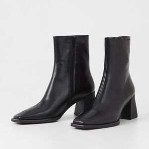 Vagabond Hedda Ankle Boots
Size 6
